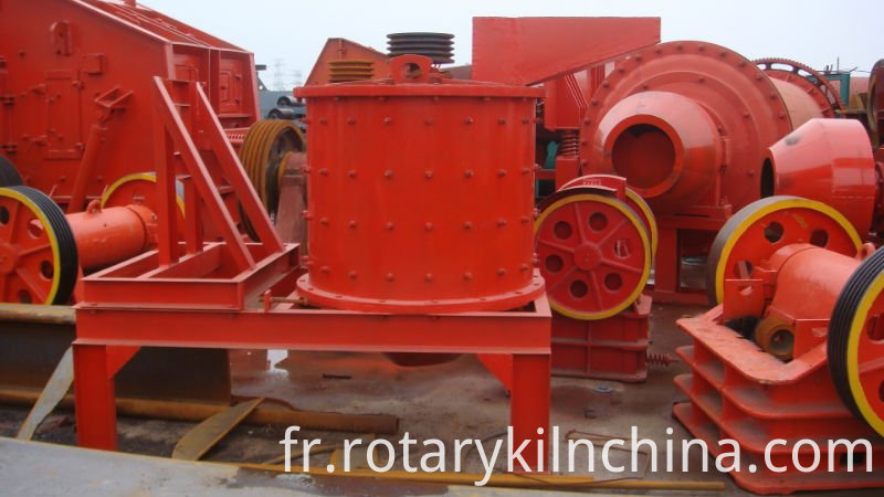 Le concasseur de rock combiné combinaison mondiale célèbre à vendre The world famous vertical combination rock crusher for sale